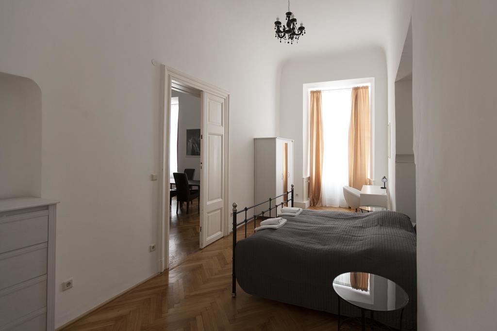 Heart Of Vienna Luxury Residence ภายนอก รูปภาพ